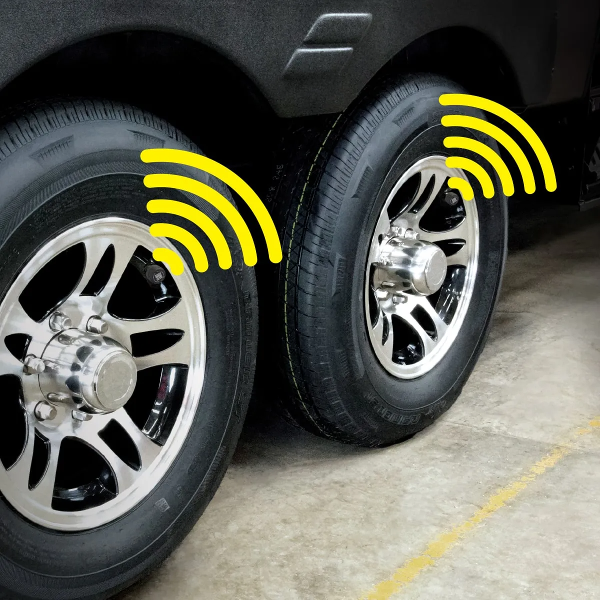 LCI Lippert TIRE LINC 2.0 AU Bluetooth TPMS Kit In-Car Alert Module
