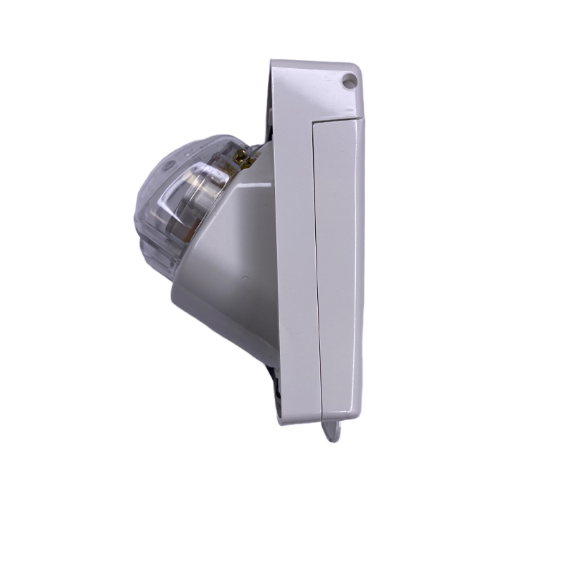 CLIPSAL (NEW STYLE) WHITE EXTERNAL 10 AMP POWER OUTLET