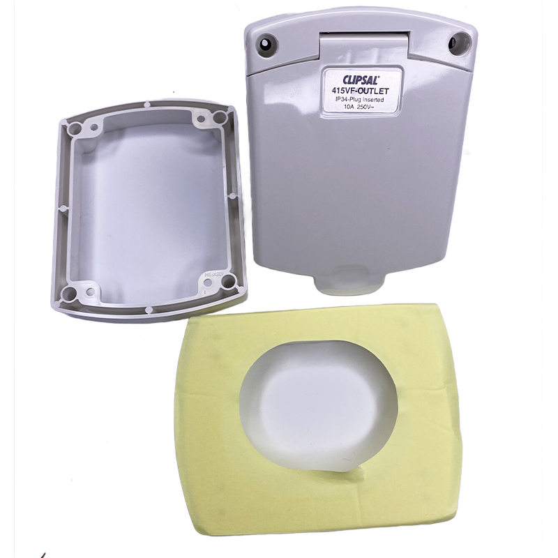 CLIPSAL (NEW STYLE) WHITE EXTERNAL 10 AMP POWER OUTLET