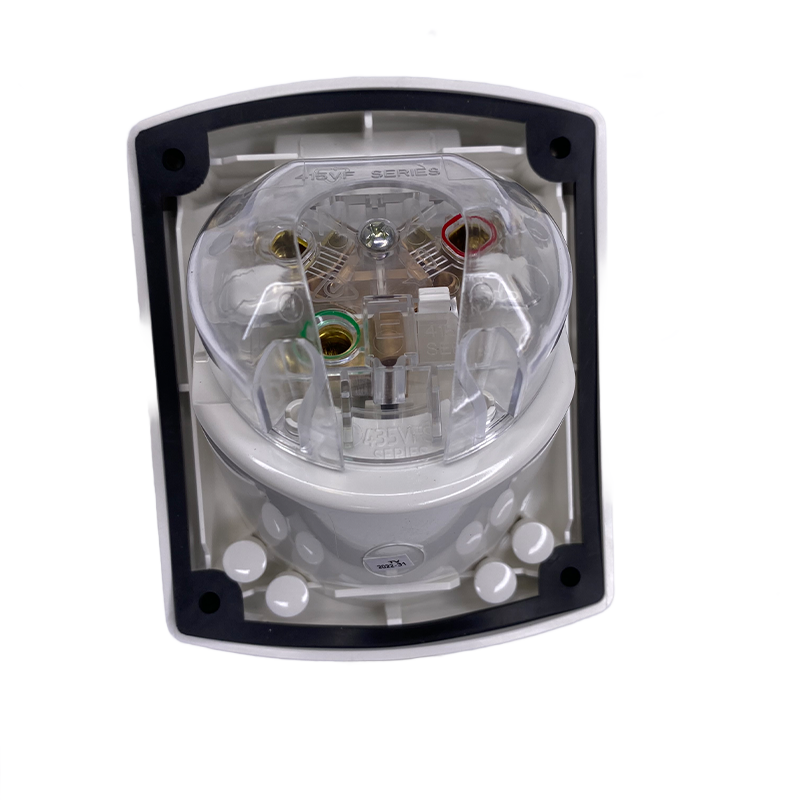 CLIPSAL (NEW STYLE) WHITE EXTERNAL 10 AMP POWER OUTLET