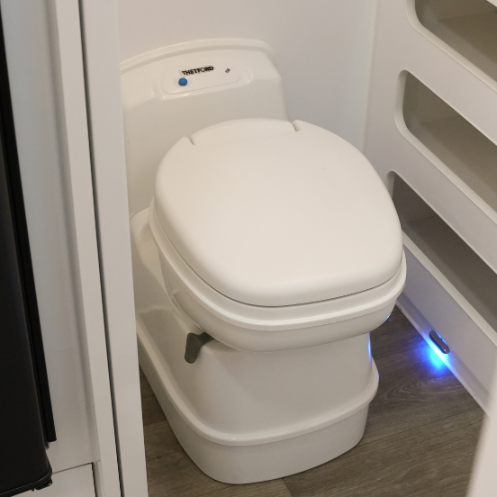 THETFORD C200-CS Swivel Cassette Toilet No Door. 23333
