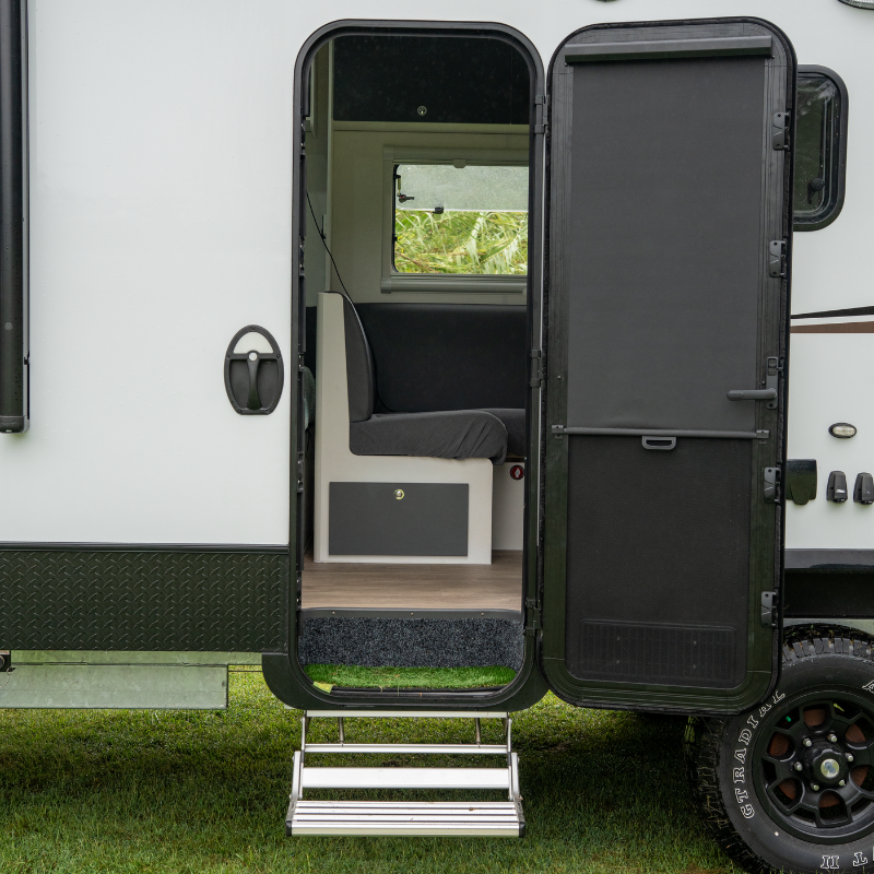 Coast 4-Point Door Range