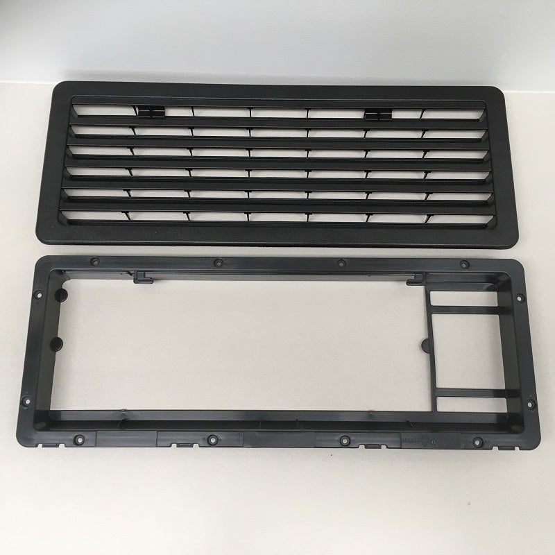 Thetford Bottom Outside Vent for 3-Way Fridges (Black)