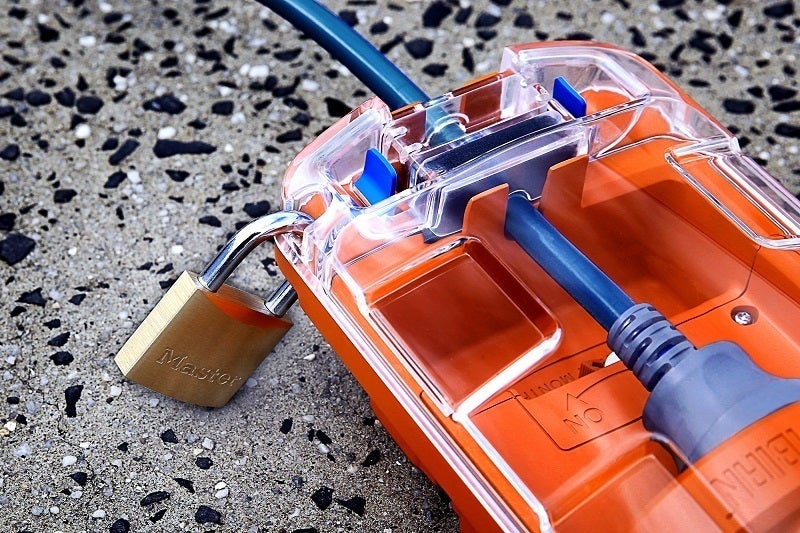 Ampfibian RV-Plus 15AMP to 10AMP Adapter