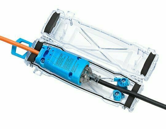 Ampfibian Weatherproof 15A Caravan Surge Protector with Outlet Tester S1000DX
